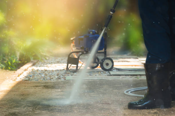 Best Pool Deck Cleaning  in Chatmoss, VA